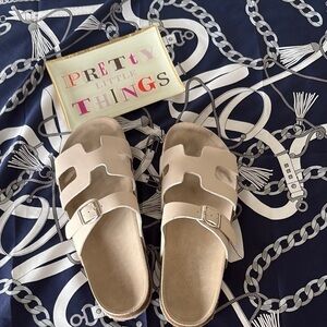 “Madden Girl”  Beige slide sandals;size 7.5; EUC